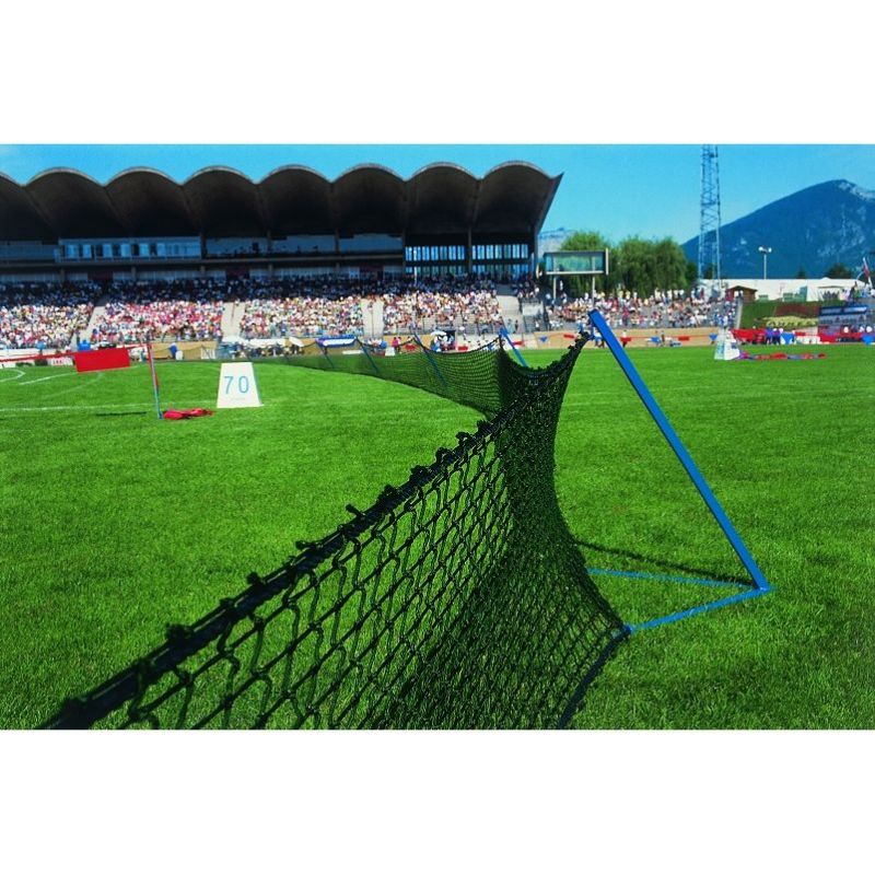 Anti-rebound safety net with supports Anti-rebound safety net with supports