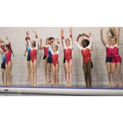 PISTE ACROBATIQUE GONFLABLE EPAISSEUR 20 CM